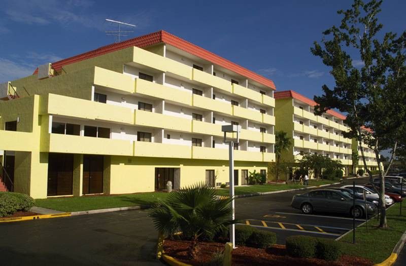 Palazzo Lakeside Hotel
